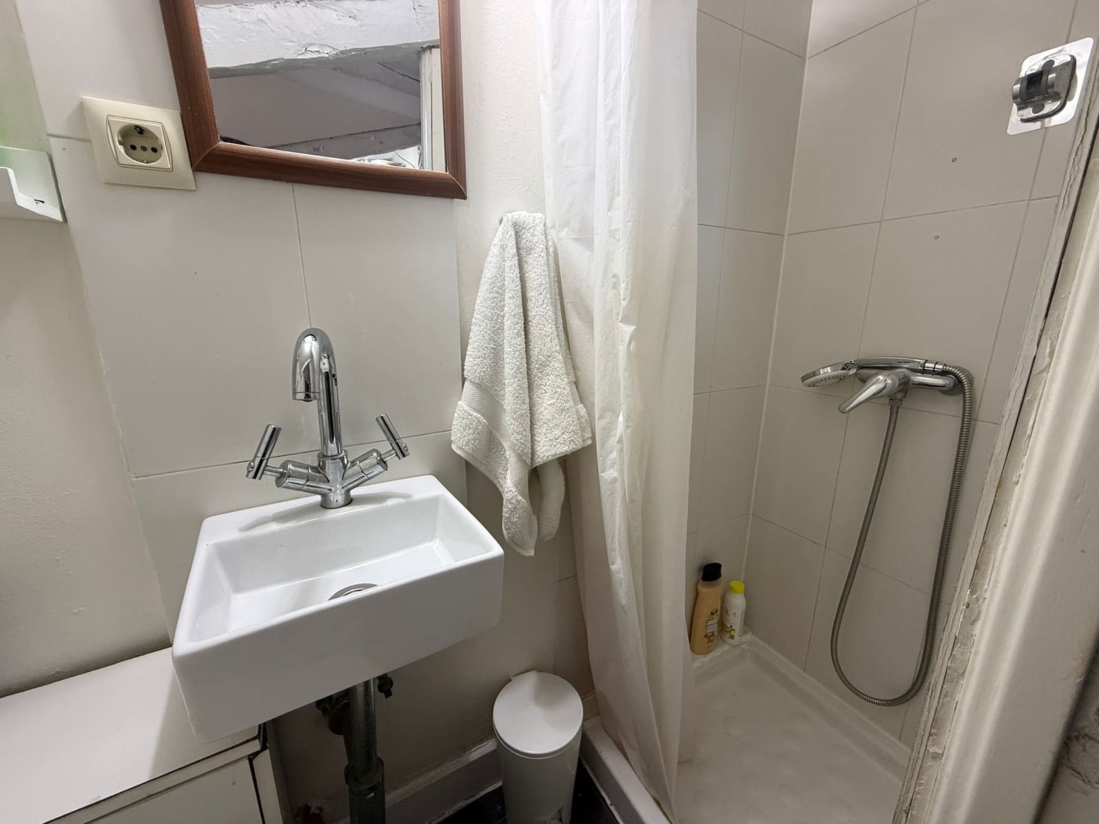 1 sypialnia Mieszkanie do wynajęcia w Miasto Madryt - 1 200 € (Ref: 9770371)