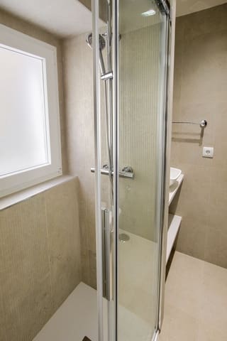 1 soveværelse Lejlighed til leje i Embajadores, Madrid by - € 1.195 (Ref: 9770372)