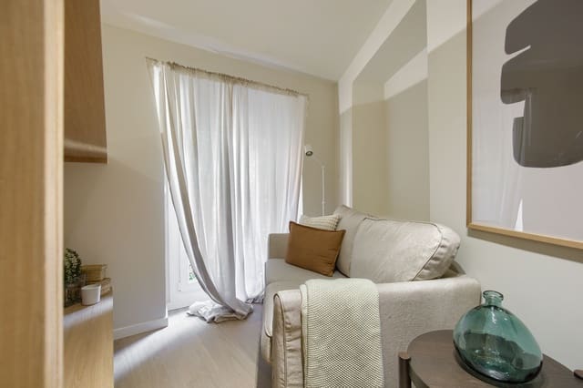 1 soveværelse Lejlighed til leje i Embajadores, Madrid by - € 1.195 (Ref: 9770372)