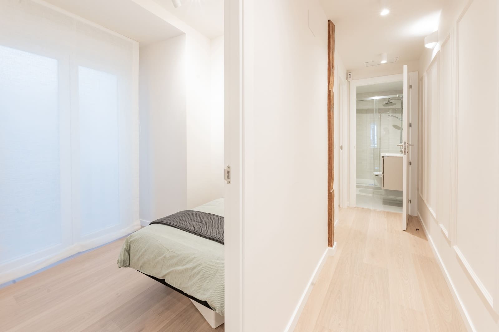 2 soveværelse Lejlighed til leje i Madrid by - € 2.075 (Ref: 9777789)