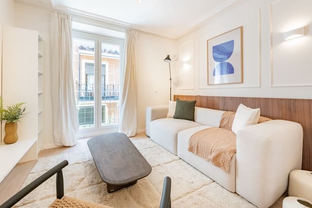 2 soverom Leilighet til leie i Justicia, Madrid by - € 2 075 (Ref: 9777789)