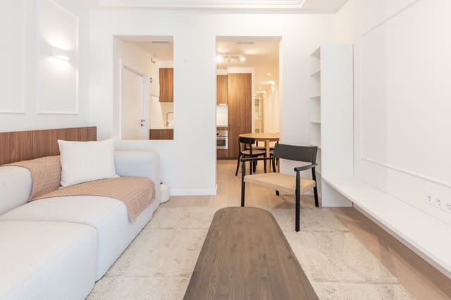 2 soverom Leilighet til leie i Justicia, Madrid by - € 2 075 (Ref: 9777789)