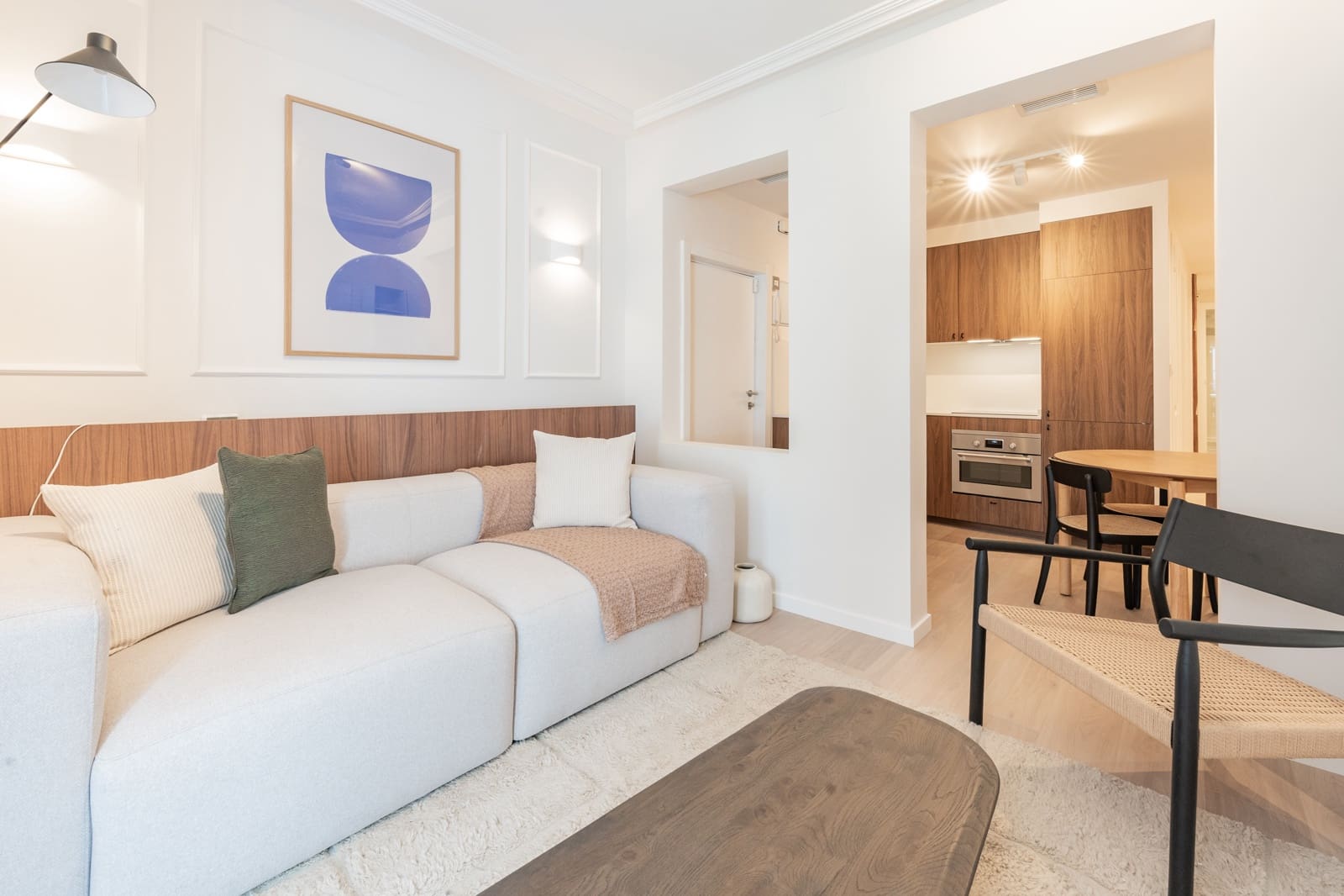 2 soveværelse Lejlighed til leje i Madrid by - € 2.075 (Ref: 9777789)