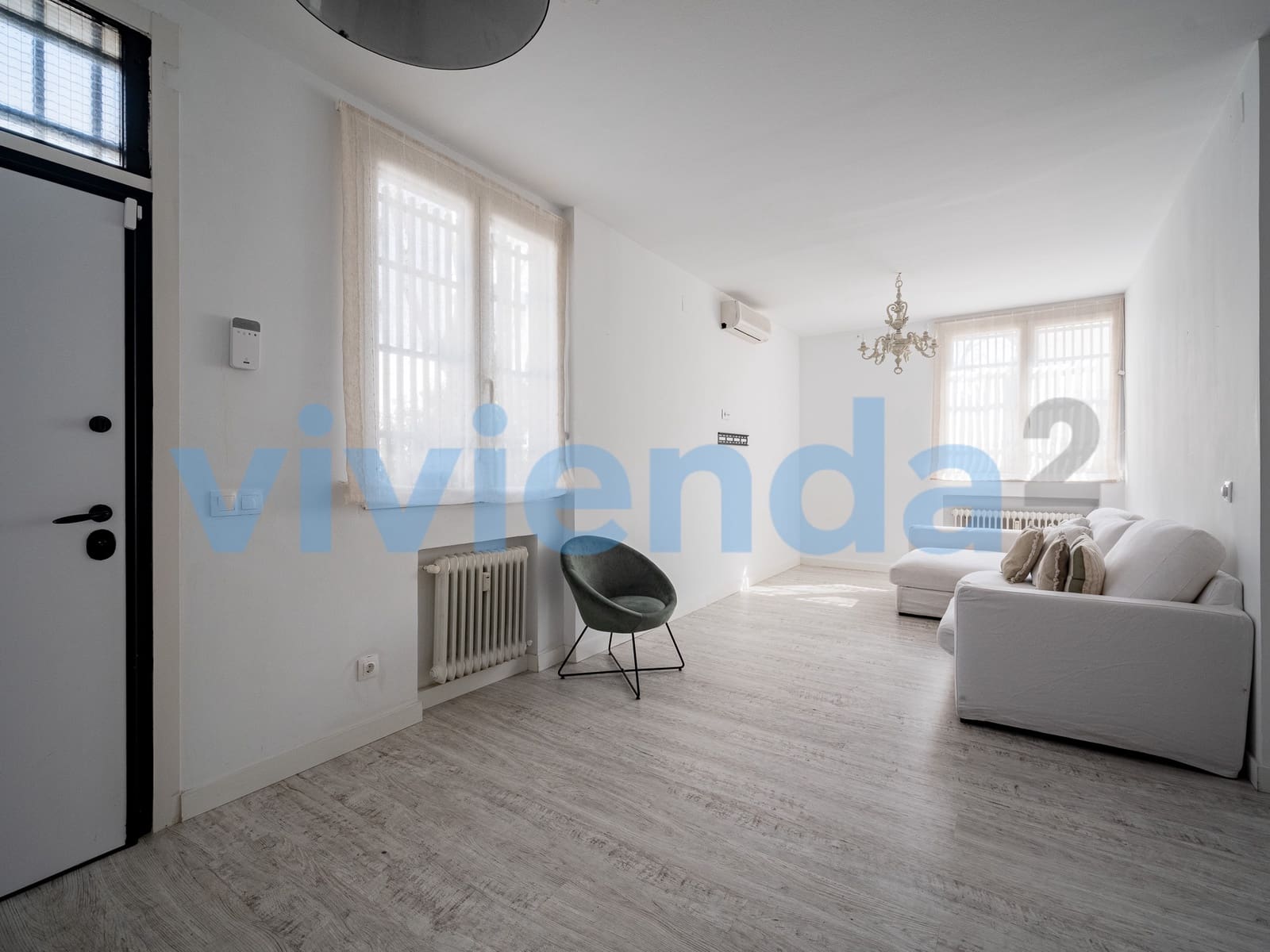 2 Zimmer Wohnung zu vermieten in Madrid Stadt mit Pool - 1.850 € (Ref: 9777790)