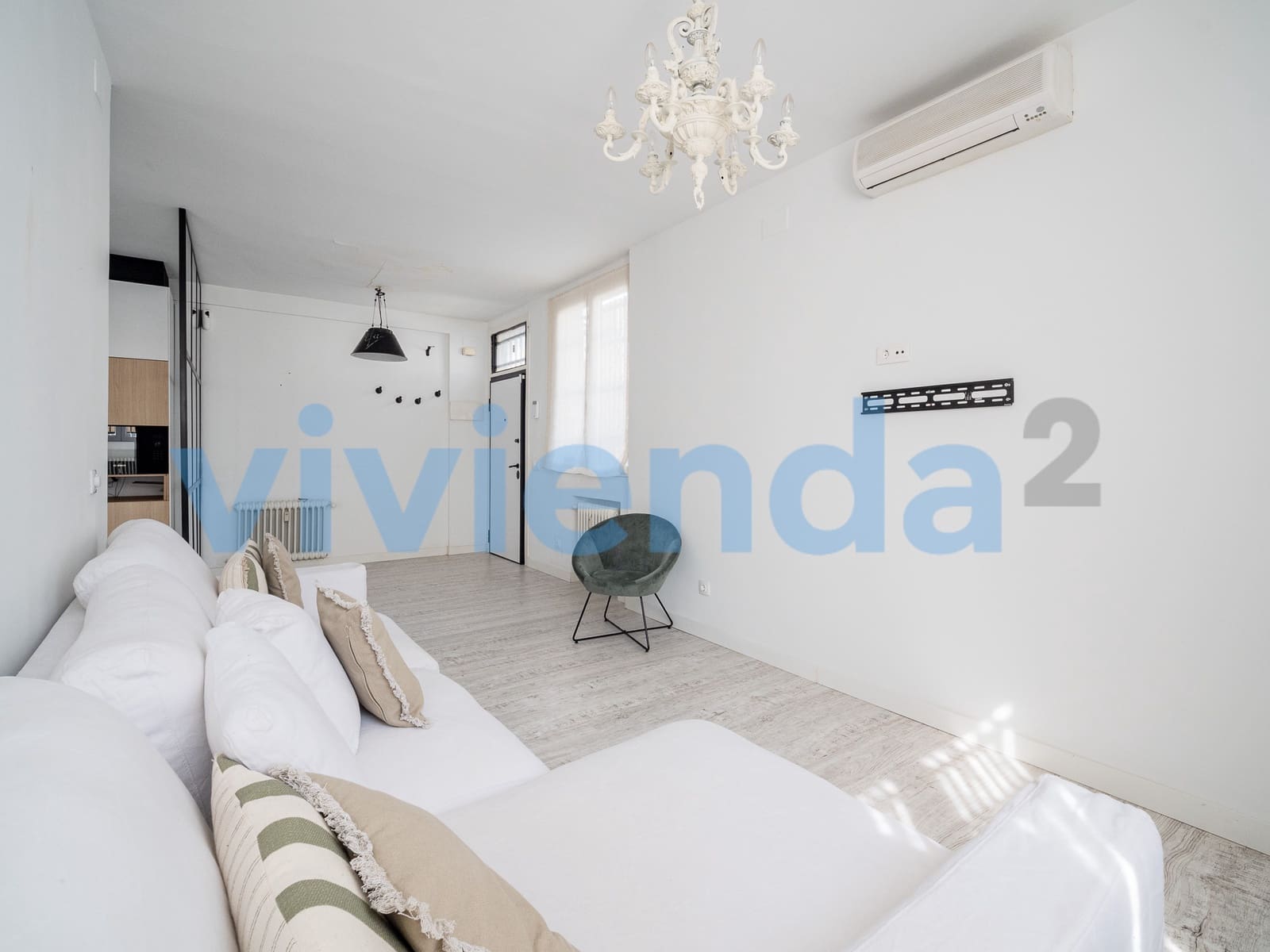 2 Zimmer Wohnung zu vermieten in Madrid Stadt mit Pool - 1.850 € (Ref: 9777790)