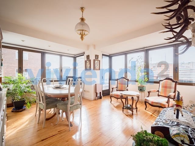 4 soveværelse Lejlighed til salg i Ciudad Universitaria, Madrid by - € 919.000 (Ref: 9780284)
