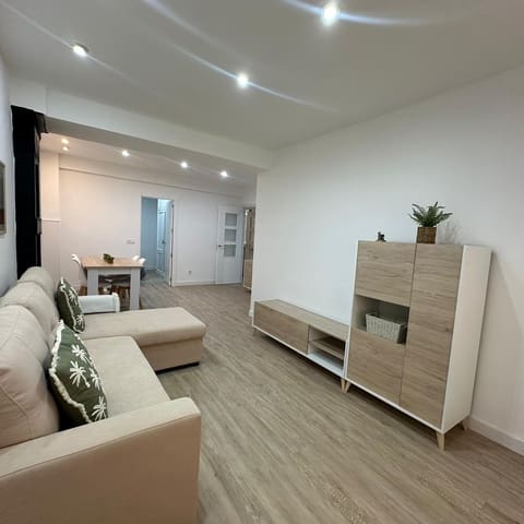 2 sypialnia Mieszkanie do wynajęcia w Palacio, Miasto Madryt - 1 875 € (Ref: 9780287)