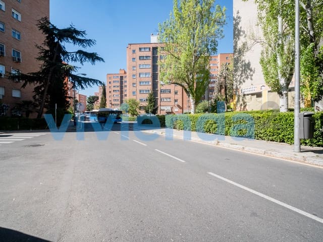4 chambre Appartement à vendre à Apostol Santiago, Madrid ville - 605 000 € (Ref: 9784950)