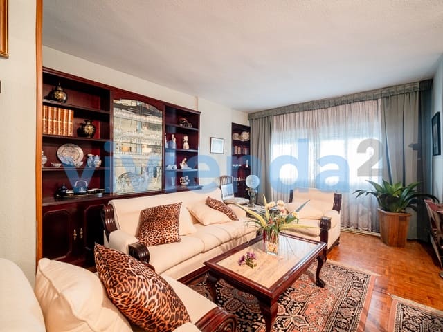 4 chambre Appartement à vendre à Apostol Santiago, Madrid ville - 605 000 € (Ref: 9784950)