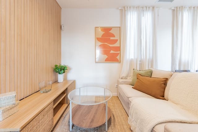 2 soveværelse Lejlighed til leje i Delicias, Madrid by - € 1.725 (Ref: 9784951)