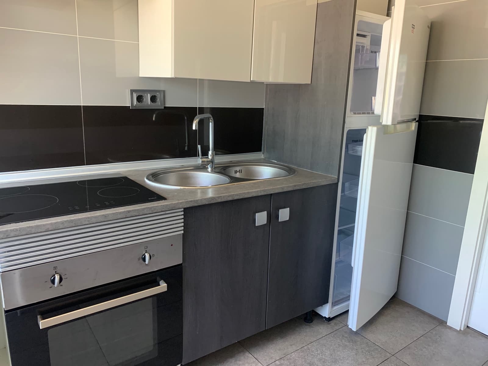 2 Zimmer Wohnung zu vermieten in Madrid Stadt mit Garage - 1.350 € (Ref: 9784952)