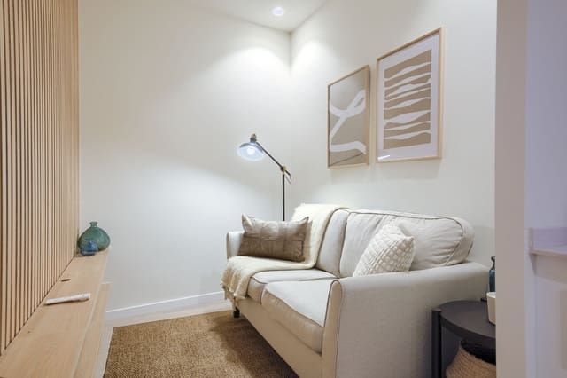 1 makuuhuone Asunto vuokrattavana paikassa Fuente del Berro, Madrid kaupunki - 1 245 € (Ref: 9790818)