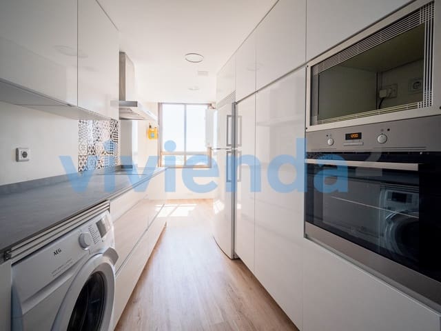 3 Zimmer Wohnung zu vermieten in Castilla, Madrid Stadt mit Pool Garage - 2.450 € (Ref: 9794323)