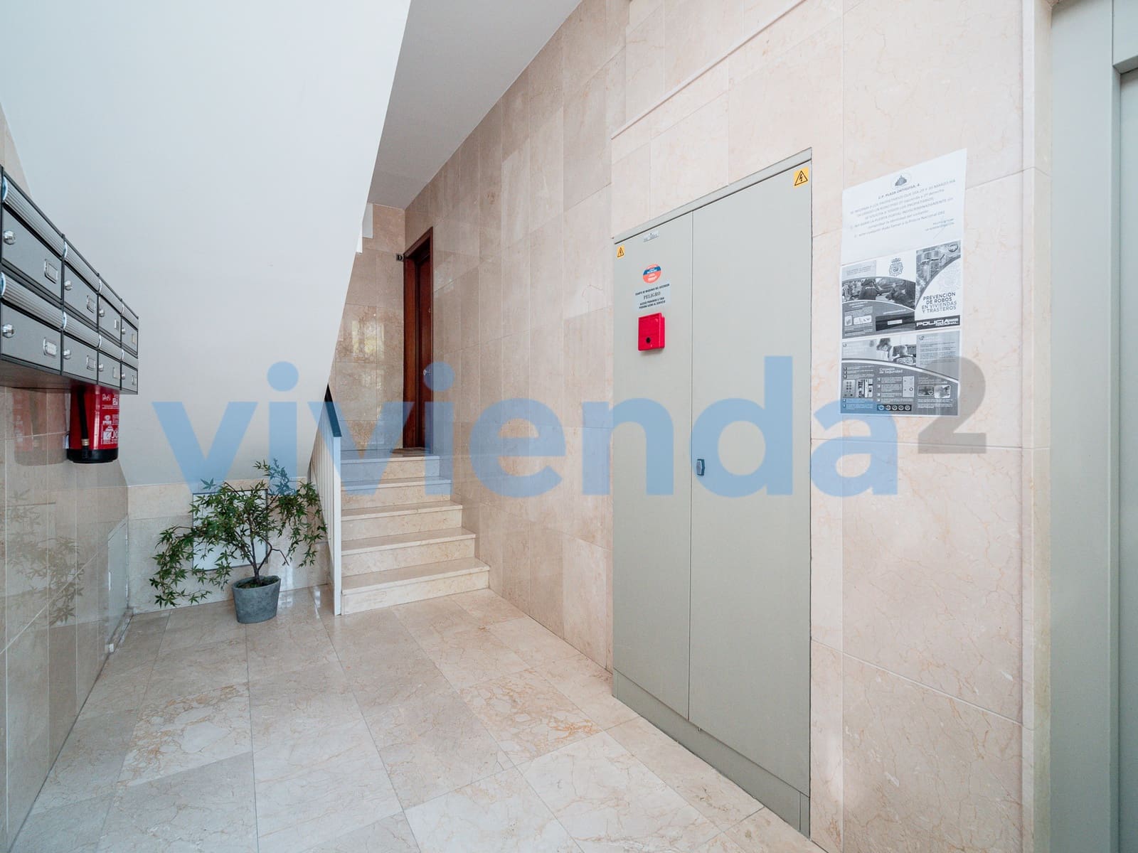 Piso de 3 habitaciones en Madrid ciudad en venta - 393.000 € (Ref: 9800573)