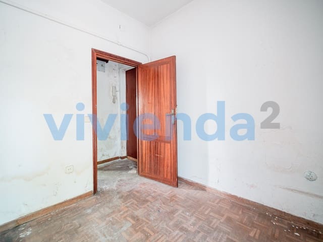 Piso de 3 habitaciones en San Juan Bautista, Madrid ciudad en venta - 393.000 € (Ref: 9800573)