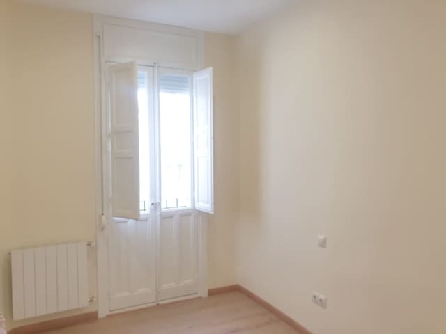 2 sovrum Lägenhet att hyra i Justicia, Madrid stad - 1 650 € (Ref: 9804098)