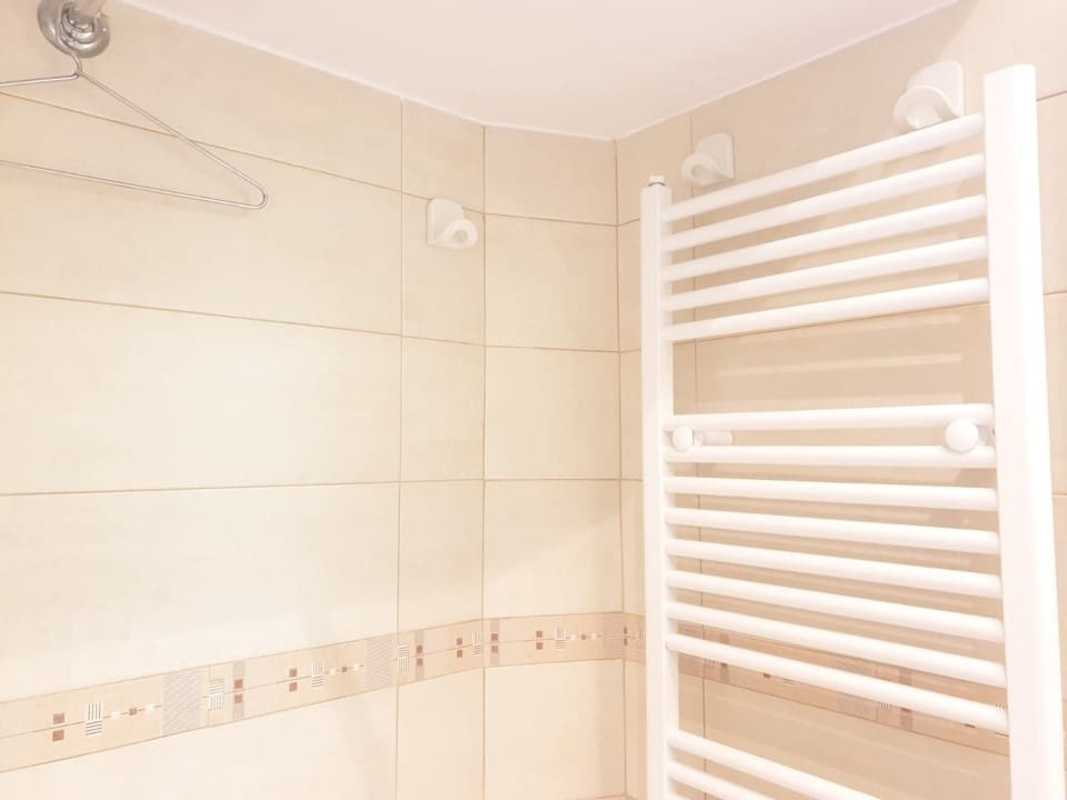 2 sovrum Lägenhet att hyra i Madrid stad - 1 650 € (Ref: 9804098)