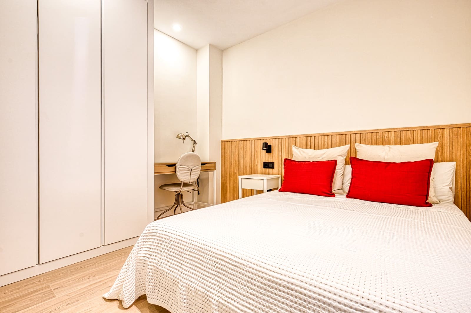 3 bedroom Flat for rent in Madrid city - € 2,095 (Ref: 9806259)