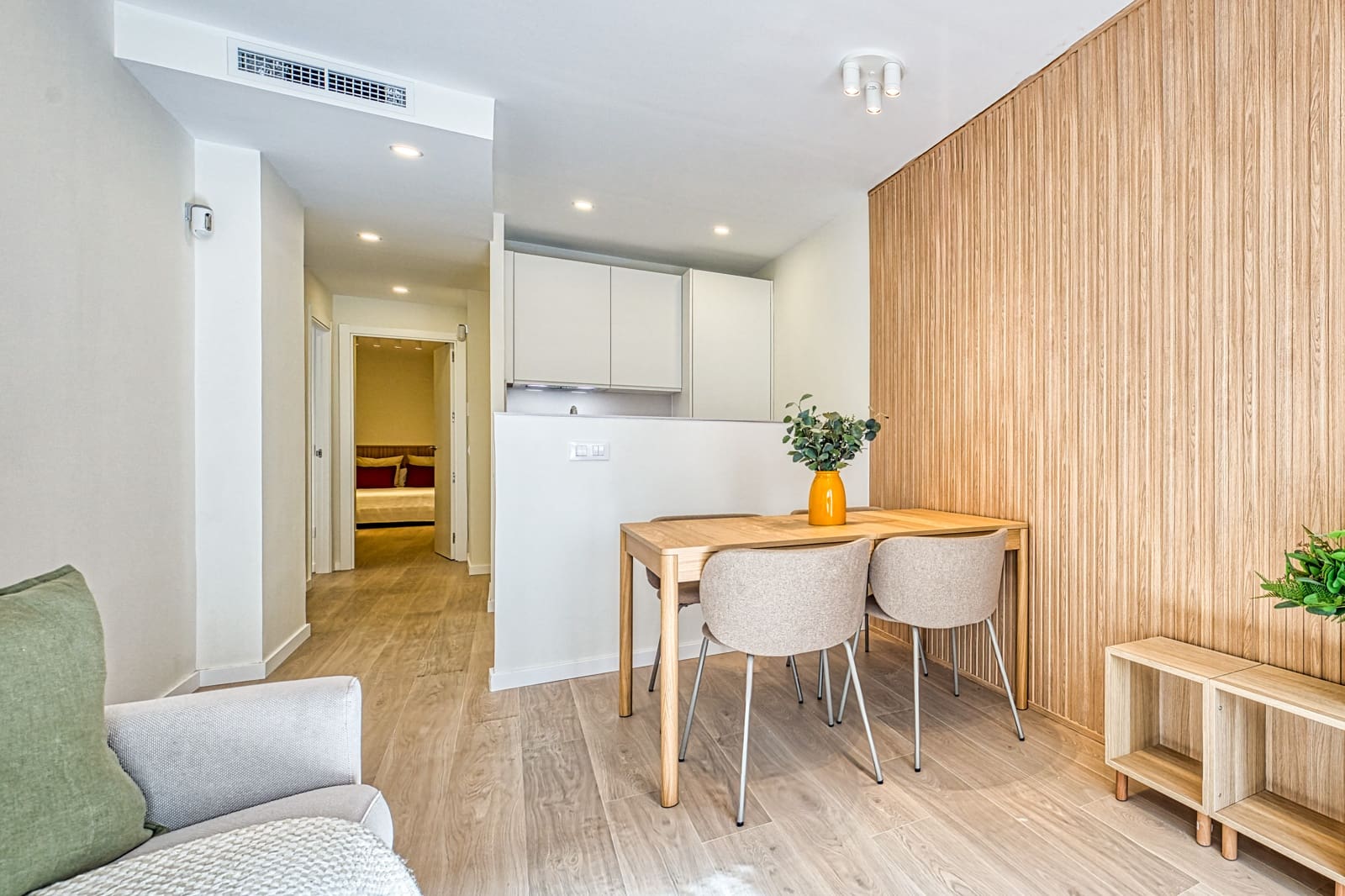 3 bedroom Flat for rent in Madrid city - € 2,095 (Ref: 9806259)