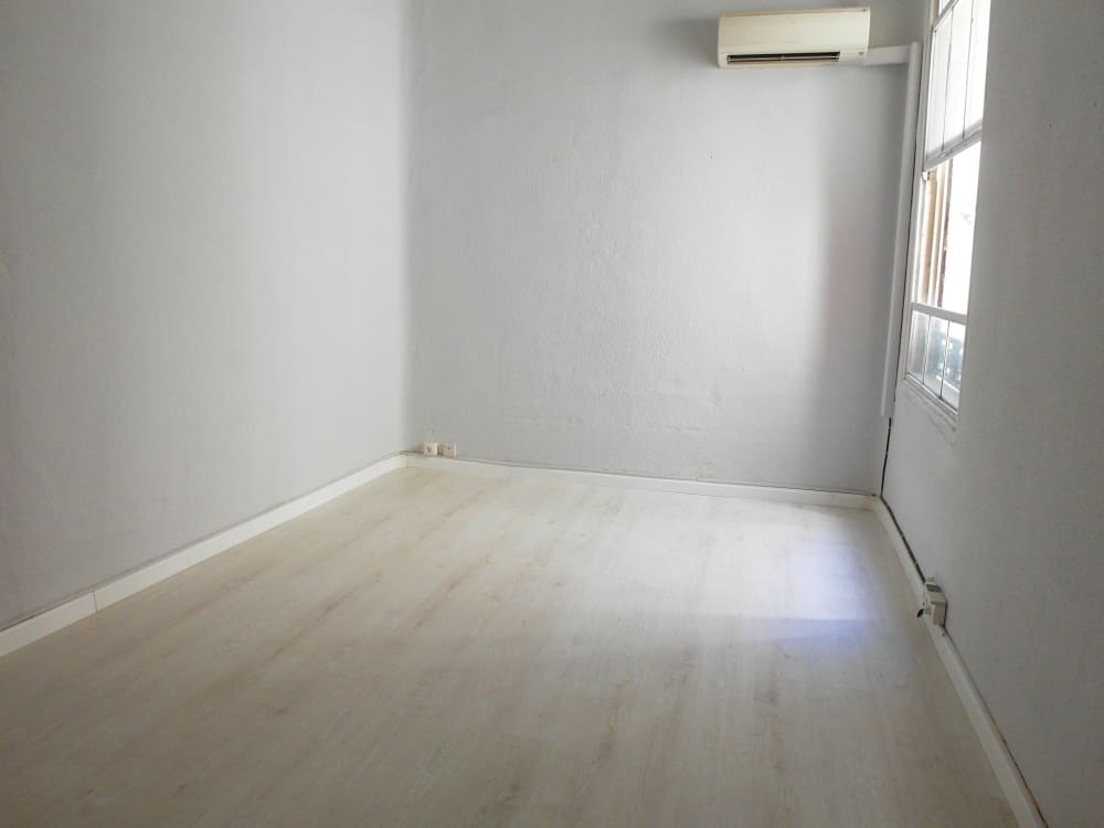 1 slaapkamer Kantoor te huur in Madrid stad - € 495 (Ref: 9807812)
