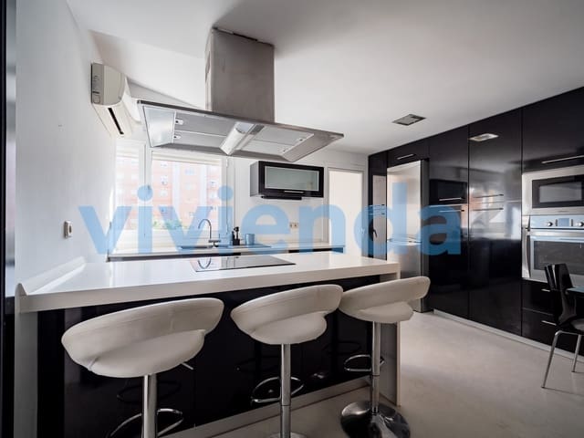 2 soverom Leilighet til salgs i Valdefuentes, Madrid by med svømmebasseng - € 630 000 (Ref: 9811373)