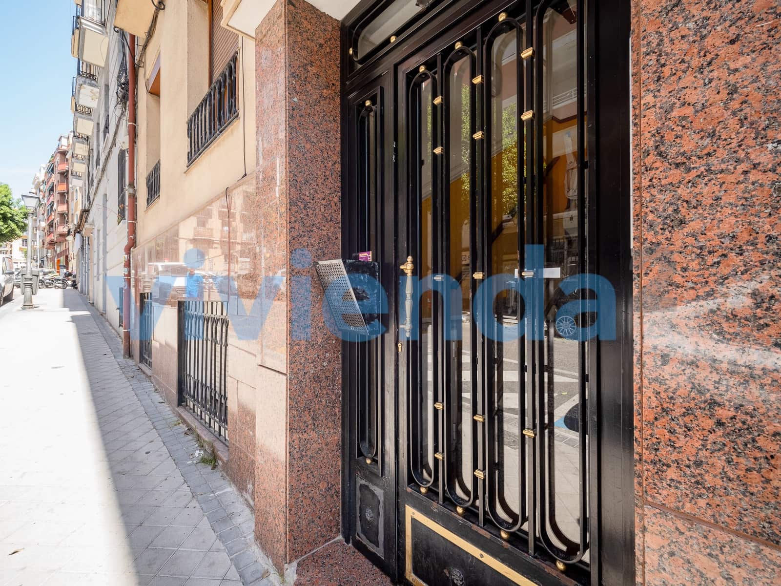 Studio for sale in Madrid city - € 250,000 (Ref: 9811375)