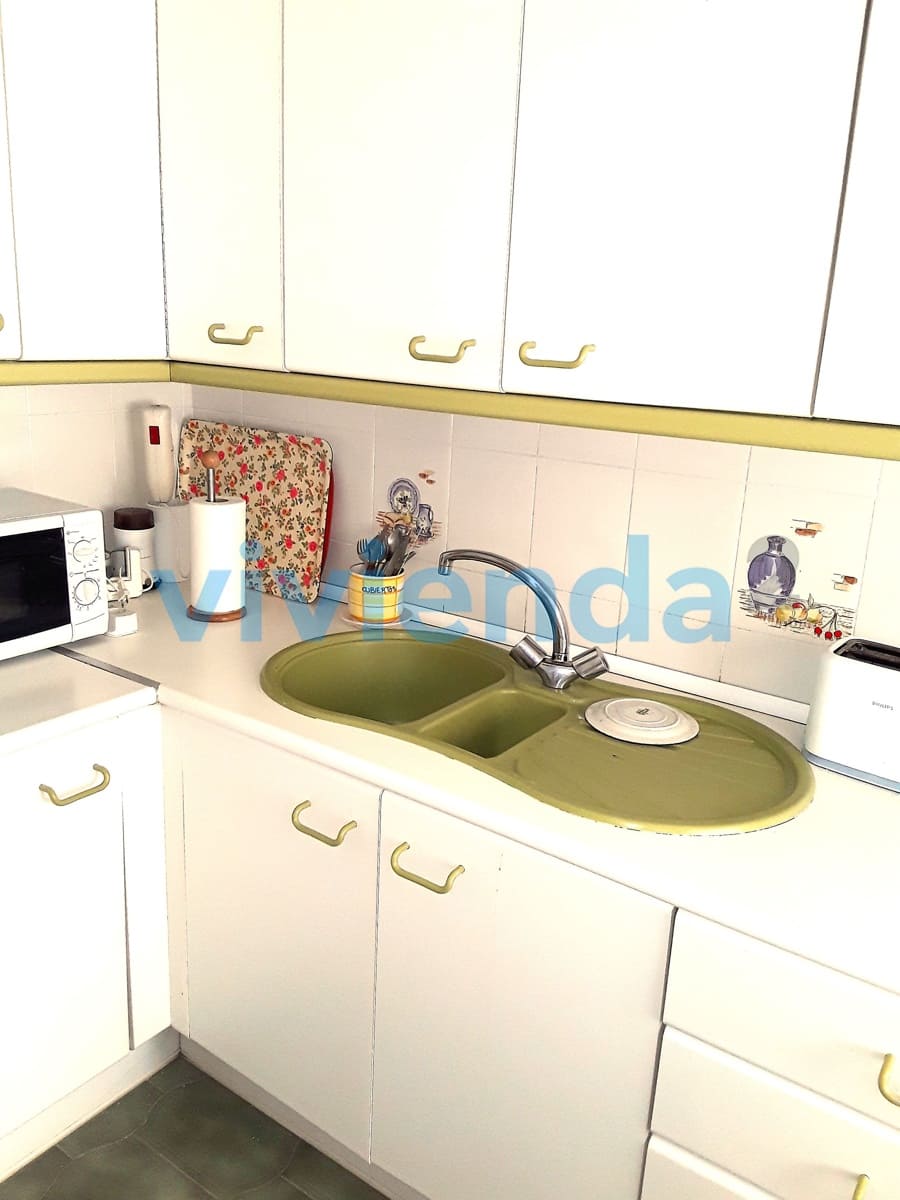 3 slaapkamer Flat te koop in Madrid stad - € 239.000 (Ref: 9817813)