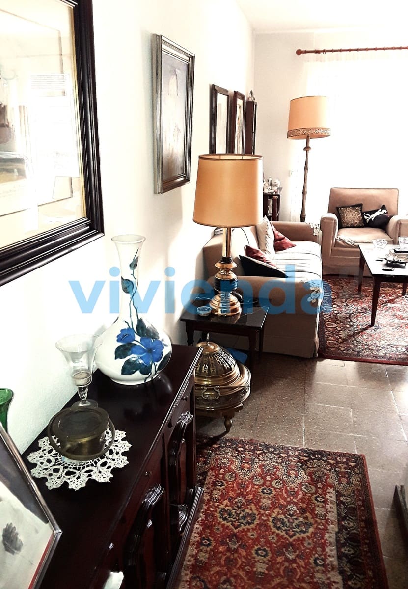 3 slaapkamer Flat te koop in Madrid stad - € 239.000 (Ref: 9817813)