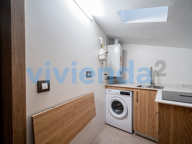 3 sovrum Lägenhet att hyra i Palacio, Madrid stad - 2 250 € (Ref: 9817814)