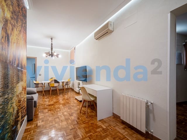 3 sovrum Lägenhet att hyra i Palacio, Madrid stad - 2 250 € (Ref: 9817814)