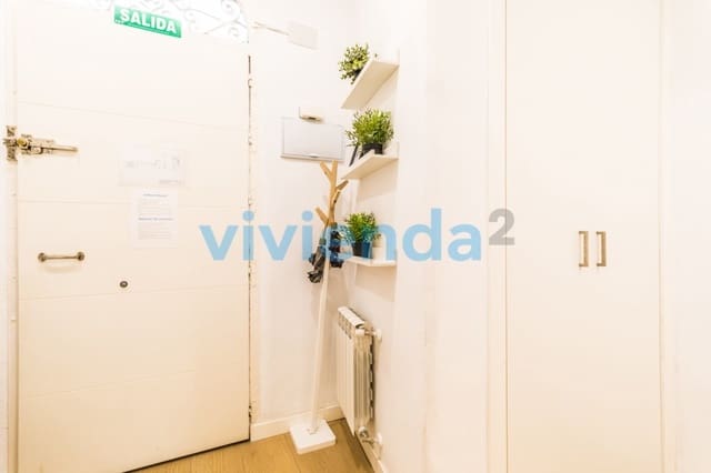 3 soveværelse Lejlighed til leje i Embajadores, Madrid by - € 1.450 (Ref: 9820041)
