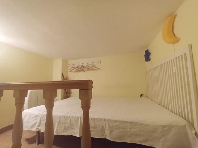 1 soveværelse Lejlighed til leje i Palacio, Madrid by - € 700 (Ref: 9820042)