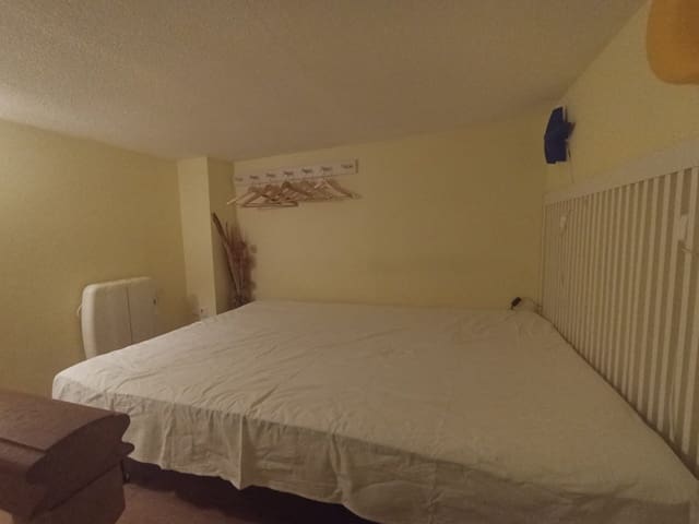 1 soveværelse Lejlighed til leje i Palacio, Madrid by - € 700 (Ref: 9820042)
