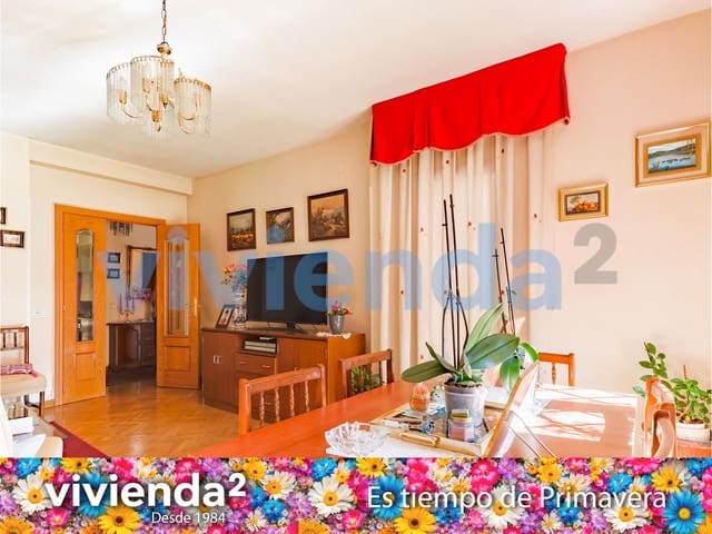 3 bedroom Flat for sale in Entrevías, Madrid city - € 289,000 (Ref: 9824723)