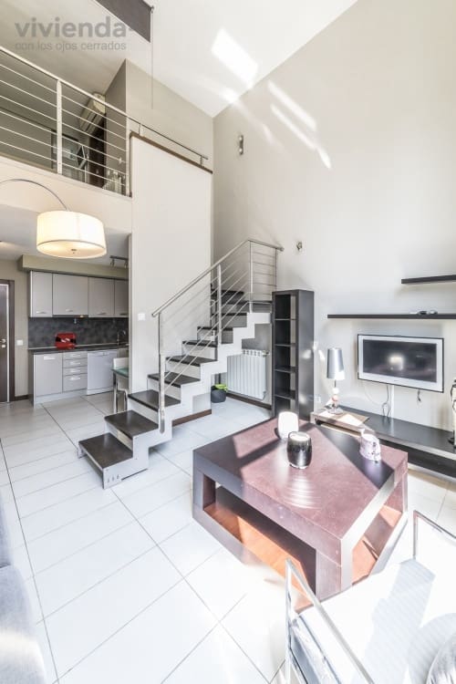 1 sypialnia Mieszkanie do wynajęcia w Miasto Madryt z basenem garażem - 1 200 € (Ref: 9828793)
