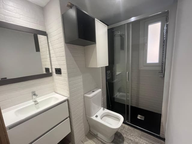 2 makuuhuone Asunto vuokrattavana paikassa Ventas, Madrid kaupunki - 1 200 € (Ref: 9831065)