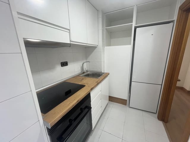 2 makuuhuone Asunto vuokrattavana paikassa Ventas, Madrid kaupunki - 1 200 € (Ref: 9831065)