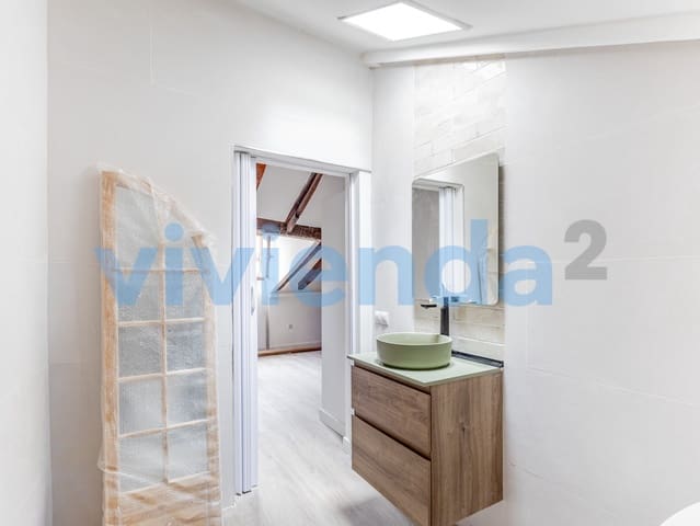 1 Zimmer Penthouse zu verkaufen in Universidad, Madrid Stadt - 415.000 € (Ref: 9833430)