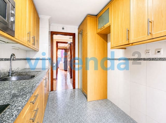 3 makuuhuone Asunto myytävänä paikassa Legazpi, Madrid kaupunki mukana uima-altaan 
autotalli - 819 000 € (Ref: 9833431)