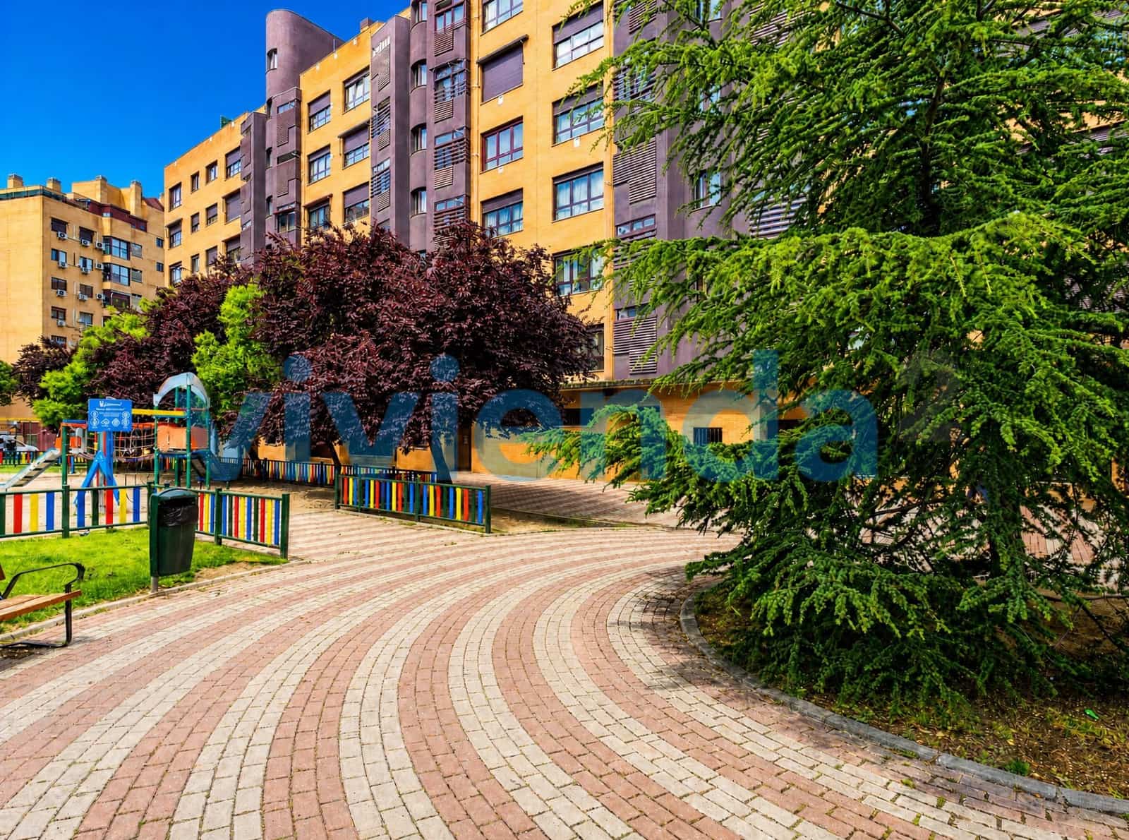 3 makuuhuone Asunto myytävänä paikassa Madrid kaupunki mukana uima-altaan 
autotalli - 819 000 € (Ref: 9833431)