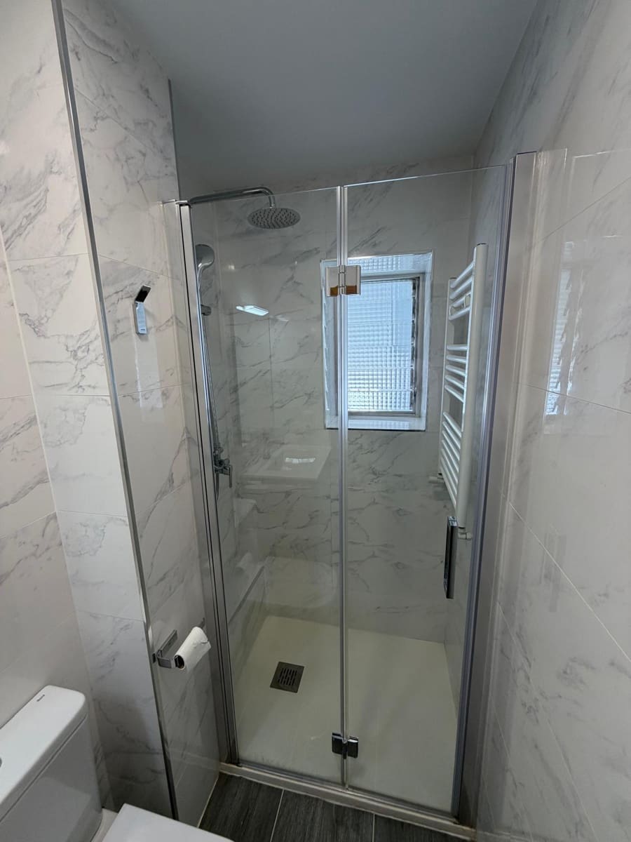 Piso de 2 habitaciones en Madrid ciudad en alquiler - 1.250 € (Ref: 9842706)