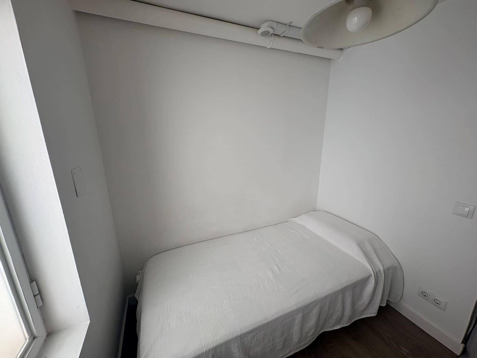 2 soveværelse Lejlighed til leje i Madrid by - € 975 (Ref: 9849168)