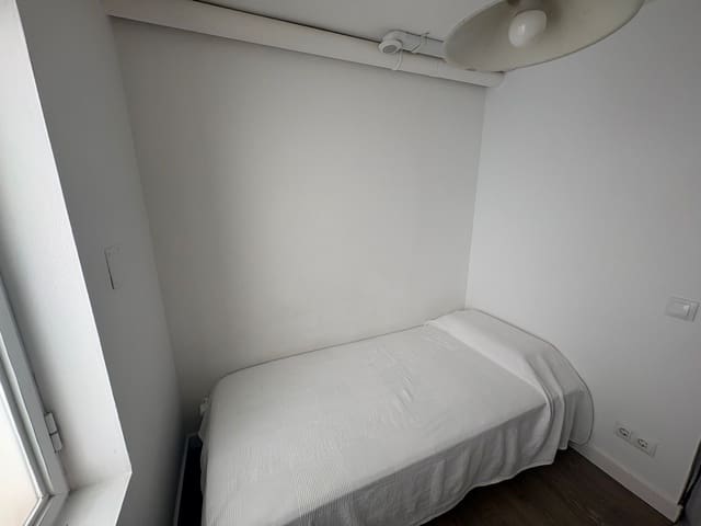 2 soveværelse Lejlighed til leje i Berruguete, Madrid by - € 975 (Ref: 9849168)