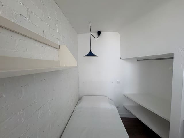 2 soveværelse Lejlighed til leje i Berruguete, Madrid by - € 975 (Ref: 9849168)