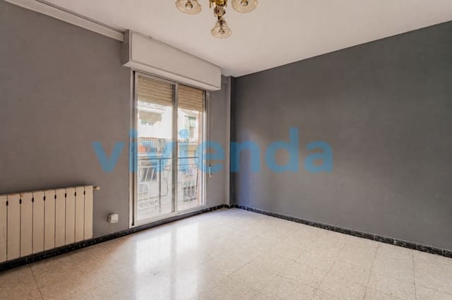 Piso de 3 habitaciones en Buenavista, Madrid ciudad en venta - 267.000 € (Ref: 9855172)