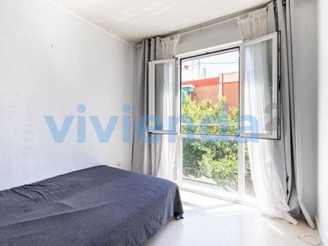 1 bedroom Flat for sale in Ventas, Madrid city - € 385,000 (Ref: 9857563)