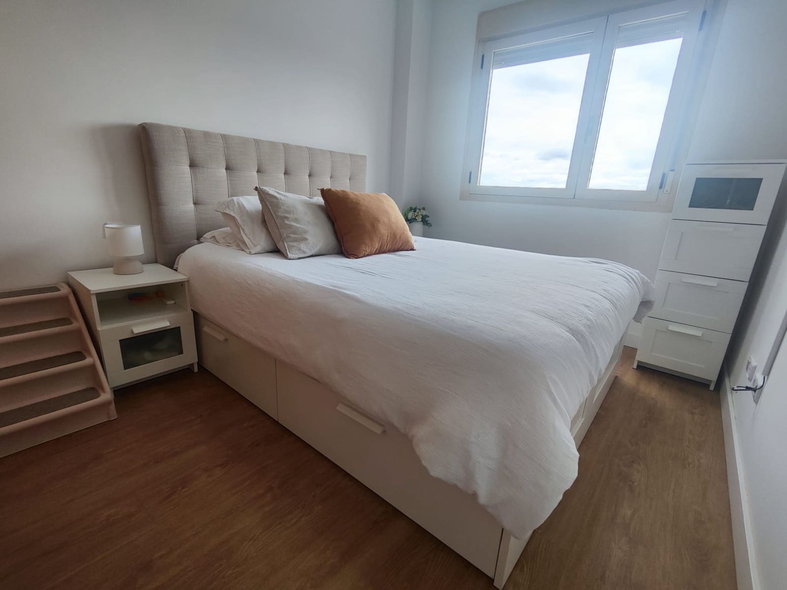 1 Zimmer Wohnung zu vermieten in Madrid Stadt mit Pool - 1.200 € (Ref: 9859643)