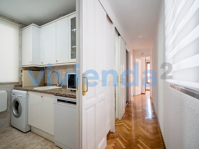 3 soveværelse Lejlighed til leje i Ibiza, Madrid by - € 1.750 (Ref: 9861665)