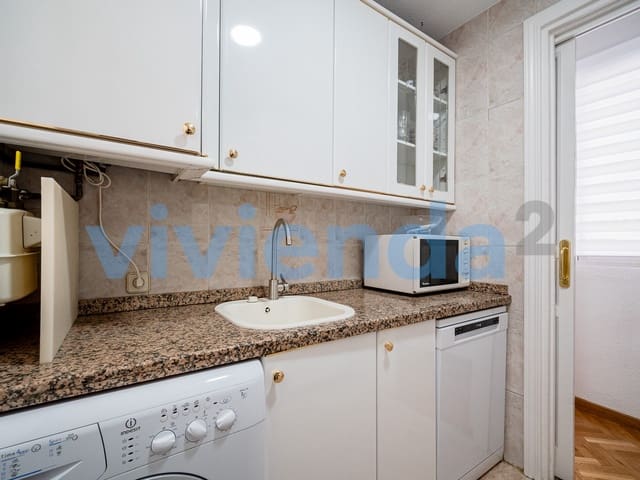 3 soveværelse Lejlighed til leje i Ibiza, Madrid by - € 1.750 (Ref: 9861665)