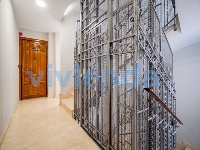 3 soveværelse Lejlighed til leje i Ibiza, Madrid by - € 1.750 (Ref: 9861665)